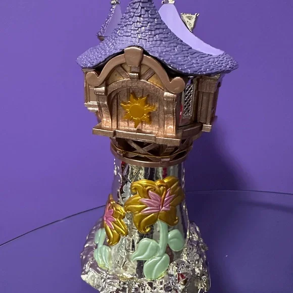 Bath & Body Works Disney Princess Rapunzel Set With Candle Holder NEW - Picture 2 of 5